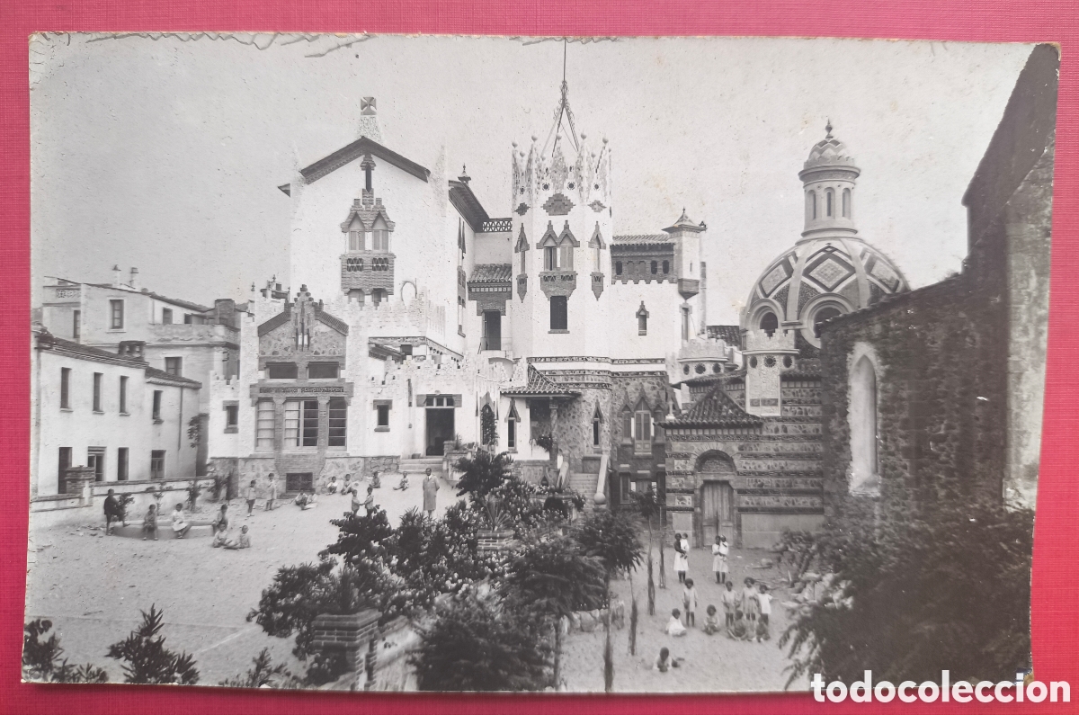 Postales: LLORET DE MAR PLA&Ccedil;A DE L'ESGL&Eacute;SIA POSTAL FOTOGR&Aacute;FICA ANIMADA FOT&Oacute;GRAFO MART&Iacute;NEZ C. 1925