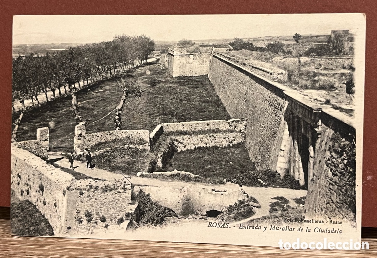 Postales: POSTAL: ROSAS - ENTRADA Y MURALLAS DE LA CIUDADELA - SIN CIRCULAR