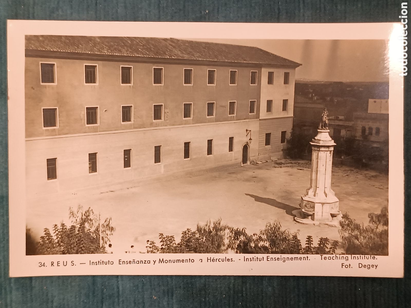 Postales: 34 REUS. Instituto Ense&ntilde;anza y Monumento a H&eacute;rcules