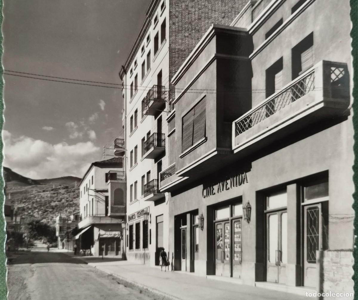 Postales: POSTAL POBLA DE SEGUR AVENIDA SAN MIQUEL DEL PUY CINEMA AVENIDA EDICION TURISMO N&ordm; 84