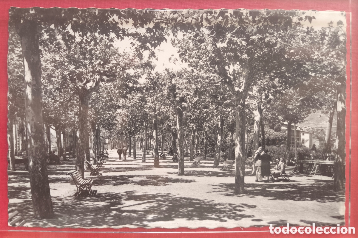 Postales: RIPOLL PASSEIG RAGULL POSTAL FOTOGR&Aacute;FICA ANIMADA GIRONA C. 1955