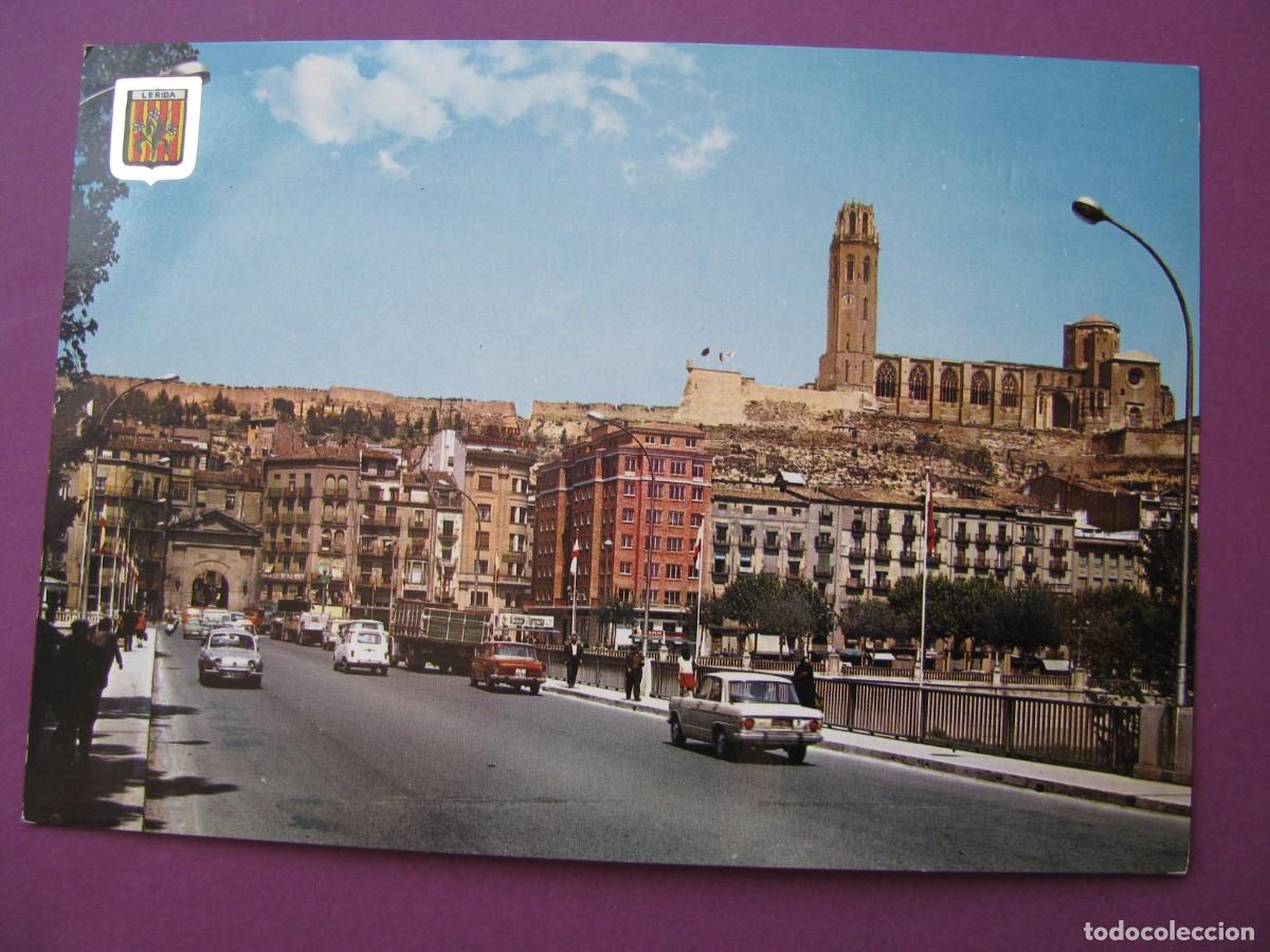 Postales: POSTAL DE LERIDA. ENTRADA PUENTE SOBRE EL RIO SEGRE, SEO AL FONDO. ESCUDO DE ORO. ESCRITA 1971