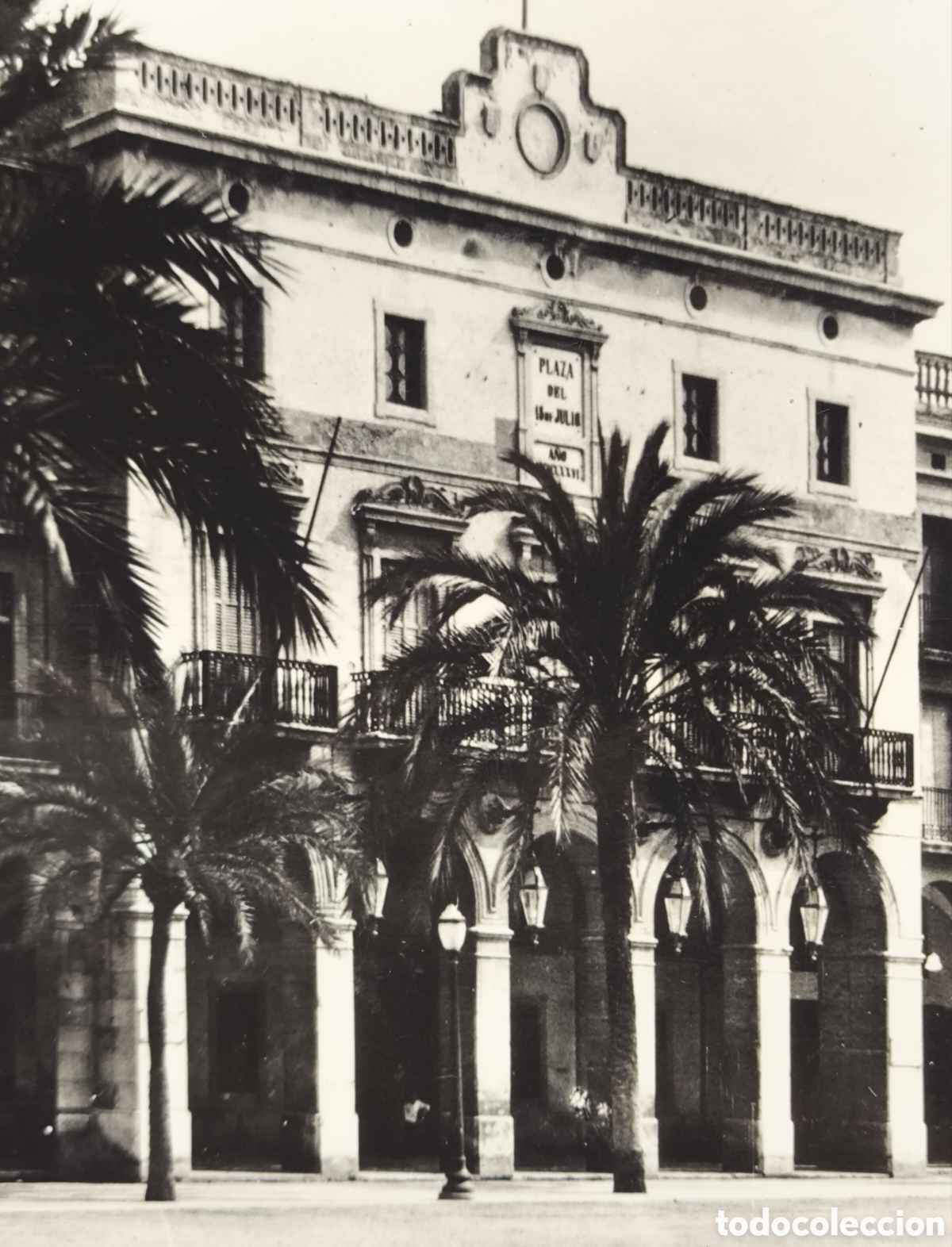 Postales: VILANOVA I LA GELTR&Uacute; PLA&Ccedil;A DE LA VILA POSTAL FOTOGR&Aacute;FICA GARRAF BARCELONA C. 1955