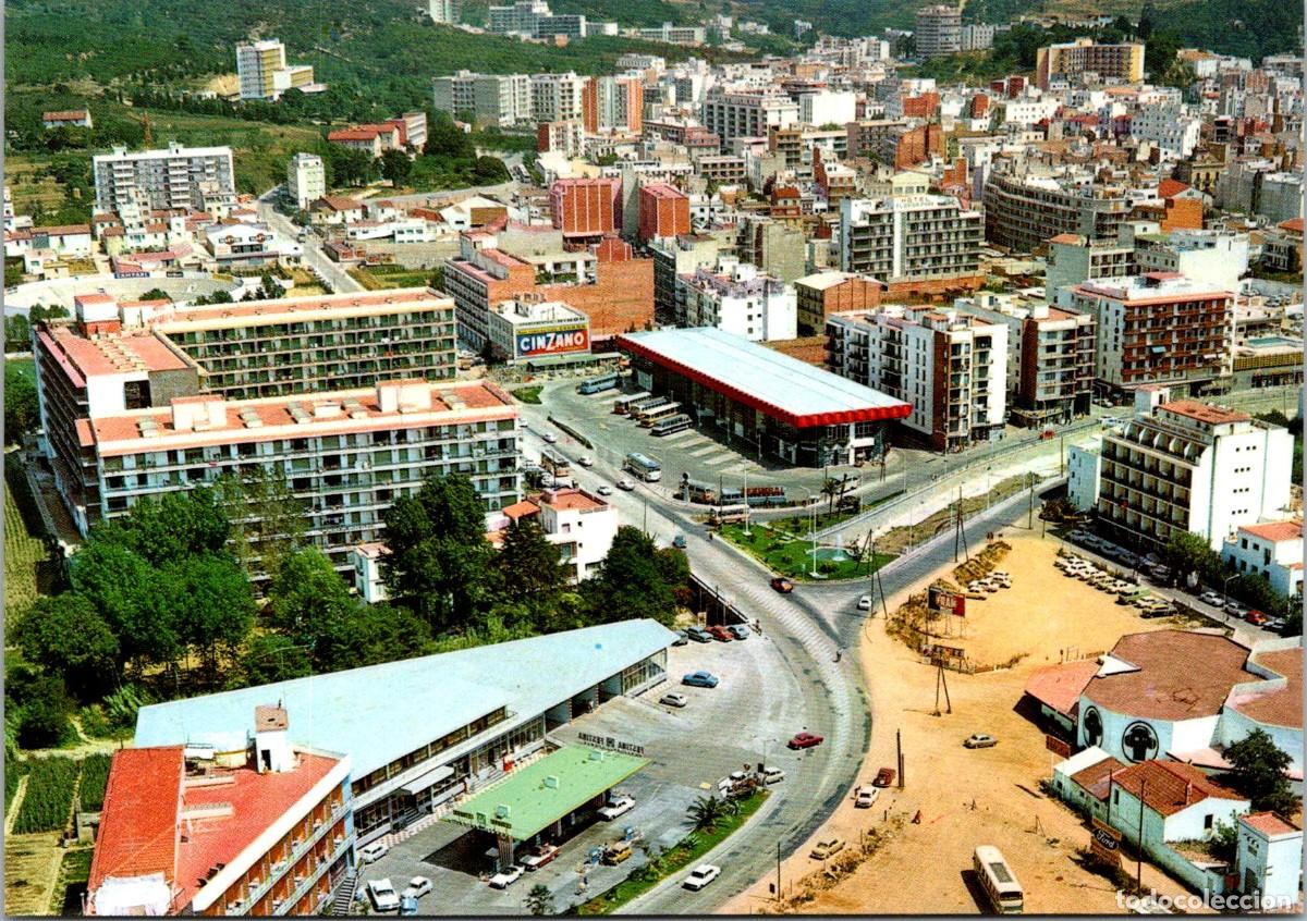 Postales: Lloret de Mar (Costa Brava) - Discoteca Revolution - Estaci&oacute;n Autobuses - Gasolinera - Cinzano -Ford