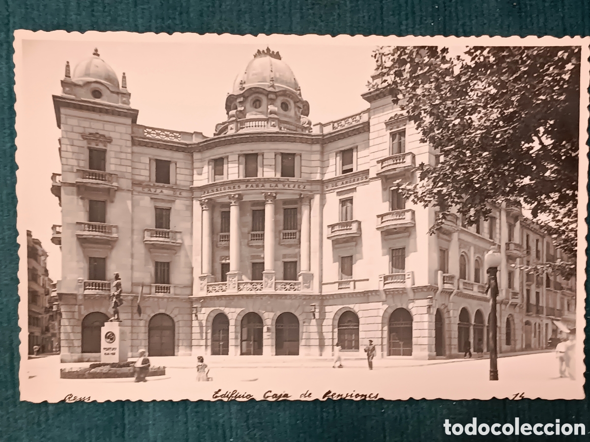 Postales: (Reus) Edificio Caja de Pensiones