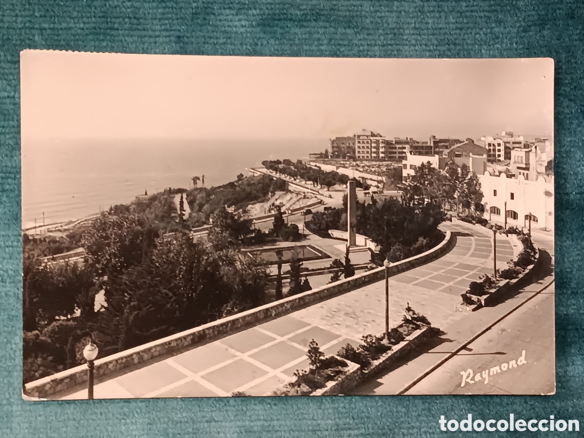 Postales: N&deg;24 TARRAGONA. Avenida de la Victoria y Glorieta de los Ca&iacute;dos