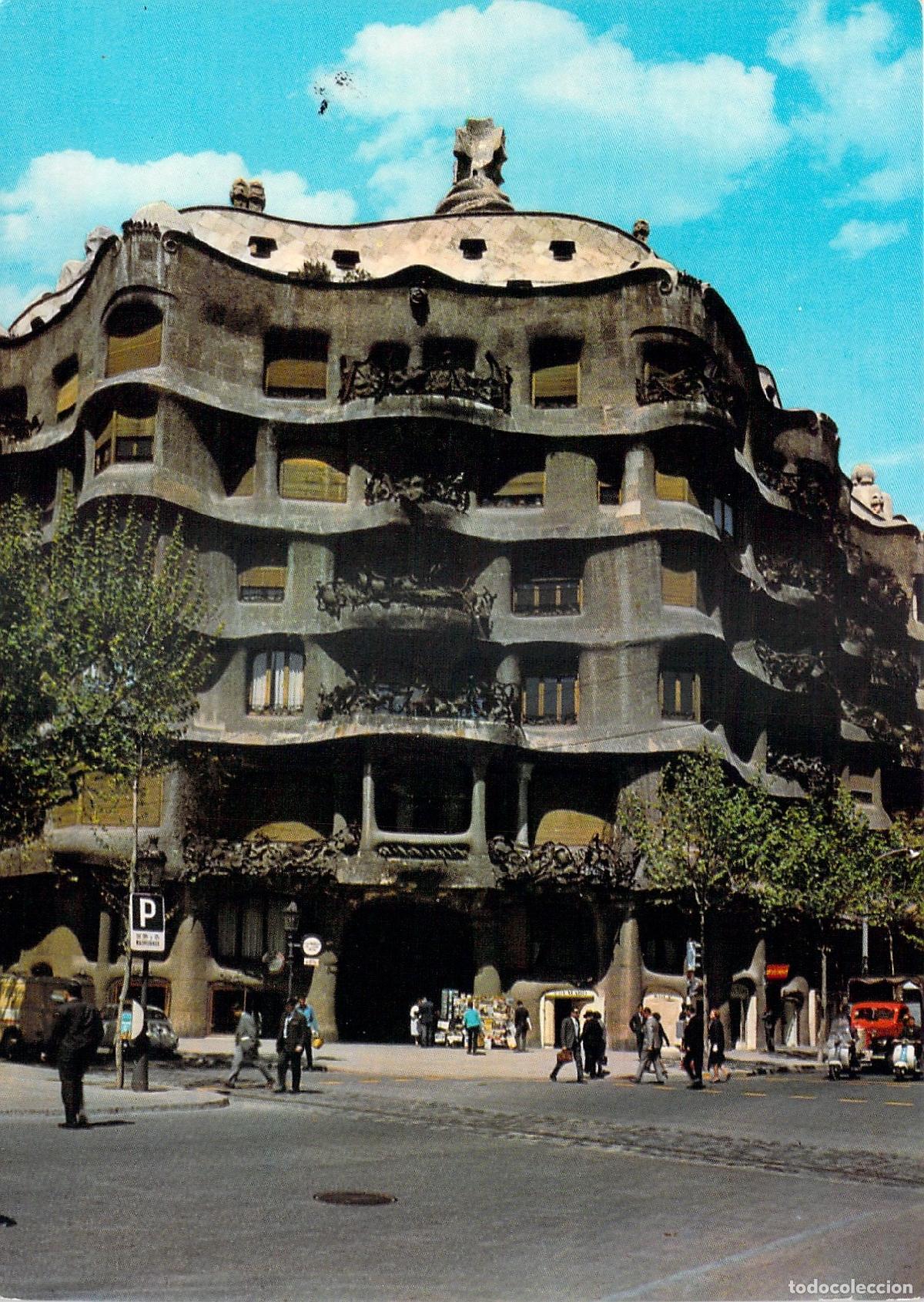 Postales: Postal de Barcelona La Pedrera Obra del Arquitecto Antoni Gaud&iacute;