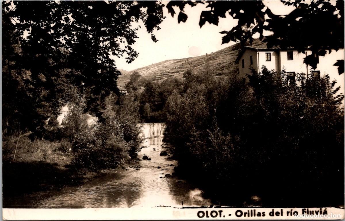 Postales: Olot - Orillas del r&iacute;o Fluvi&agrave; - Fotogr&aacute;fica - Sin m&aacute;s datos - 138x86mm