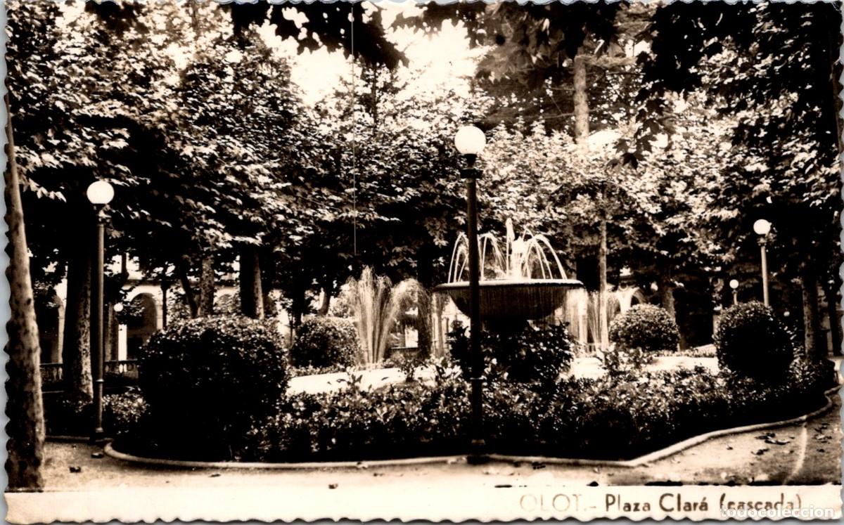 Postales: Olot - Plaza Clar&agrave; (cascada) - Fotogr&aacute;fica - Sin m&aacute;s datos - 139x87mm