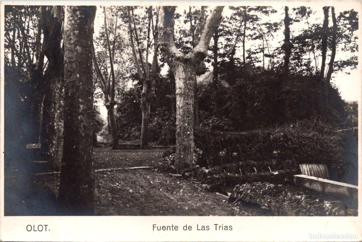 Postales: Olot - Fuente de Las Trias - Sin datos - 136x90mm
