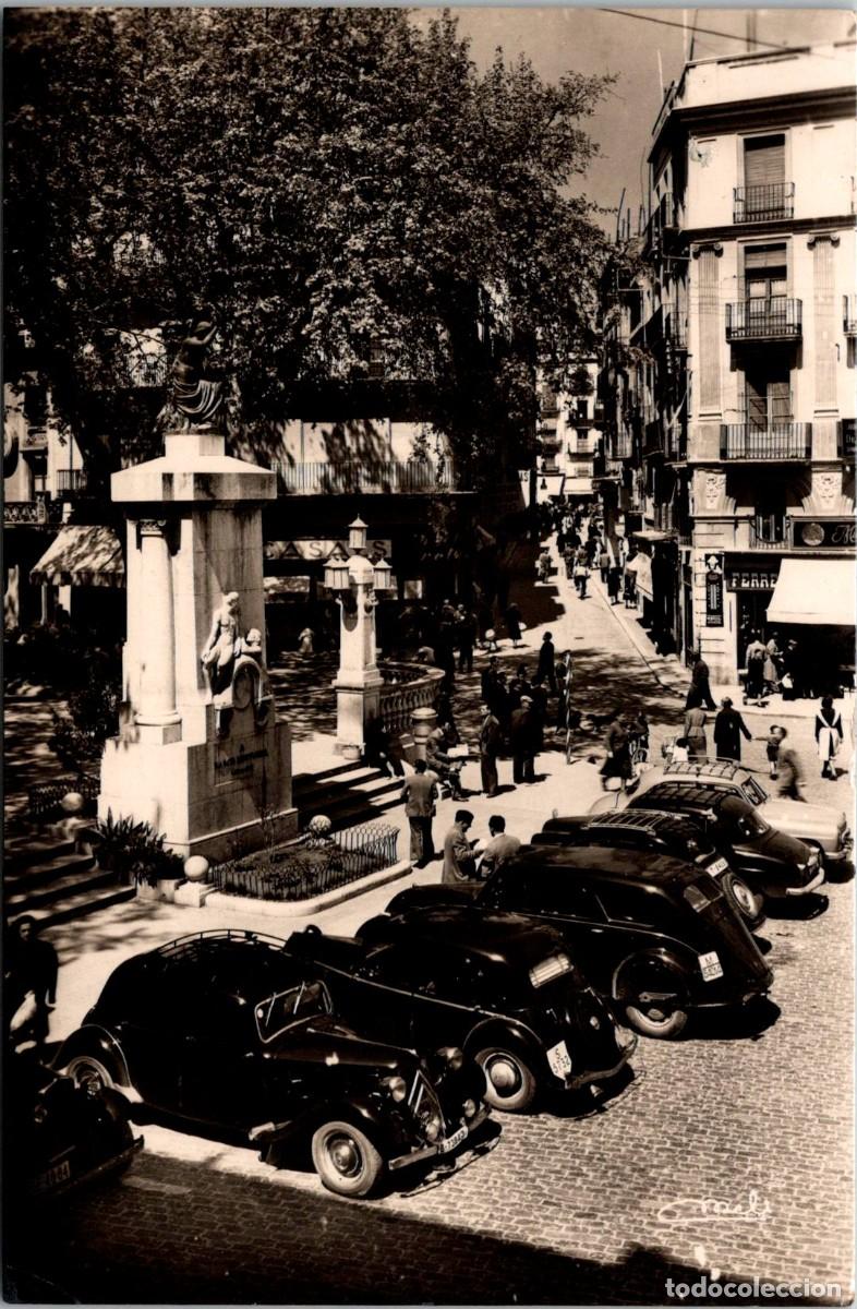 Postales: Figueras - Monumento a Monturiol y Calle Gerona -Meli 11 - 139x91mm -Term&oacute;metro Netol-Buz&oacute;n Correos
