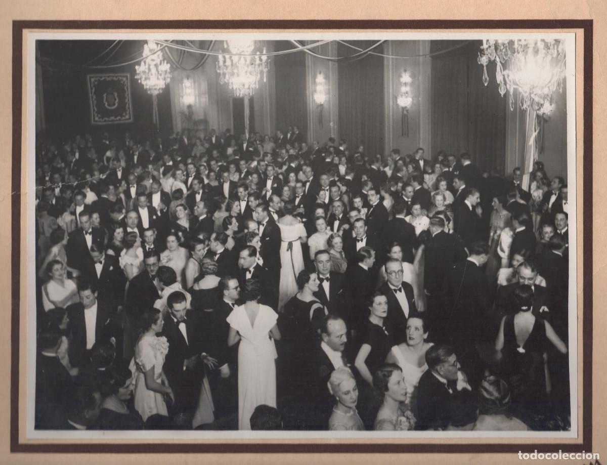 Postales: 25/I/1936 Barcelona,Rep&uacute;blica.Baile de la Cruz Roja,Hotel Ritz.Alta burguesia.Foto 24 x 29 cm