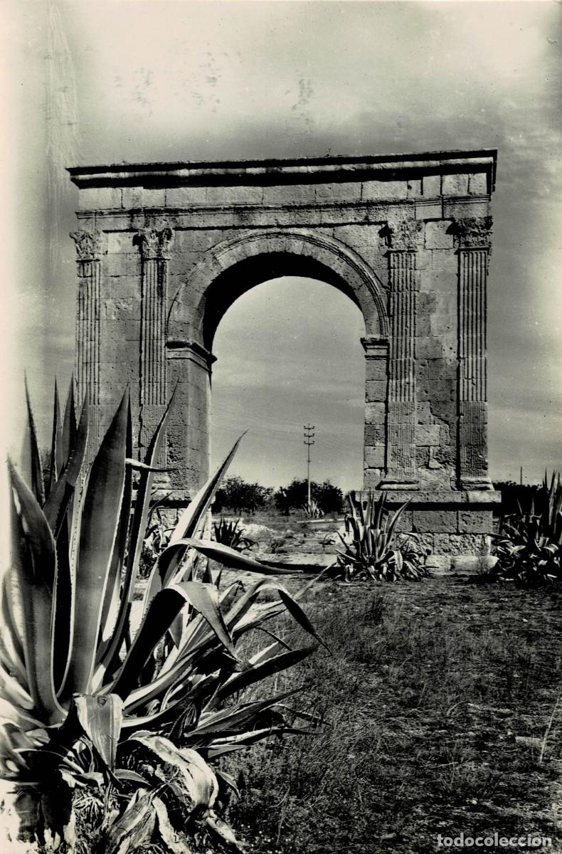 Postales: POSTAL MODERNA DE CATALU&Ntilde;A. TARRAGONA. ARCO ROMANO DE BAR&Aacute;. P-CAT-2063