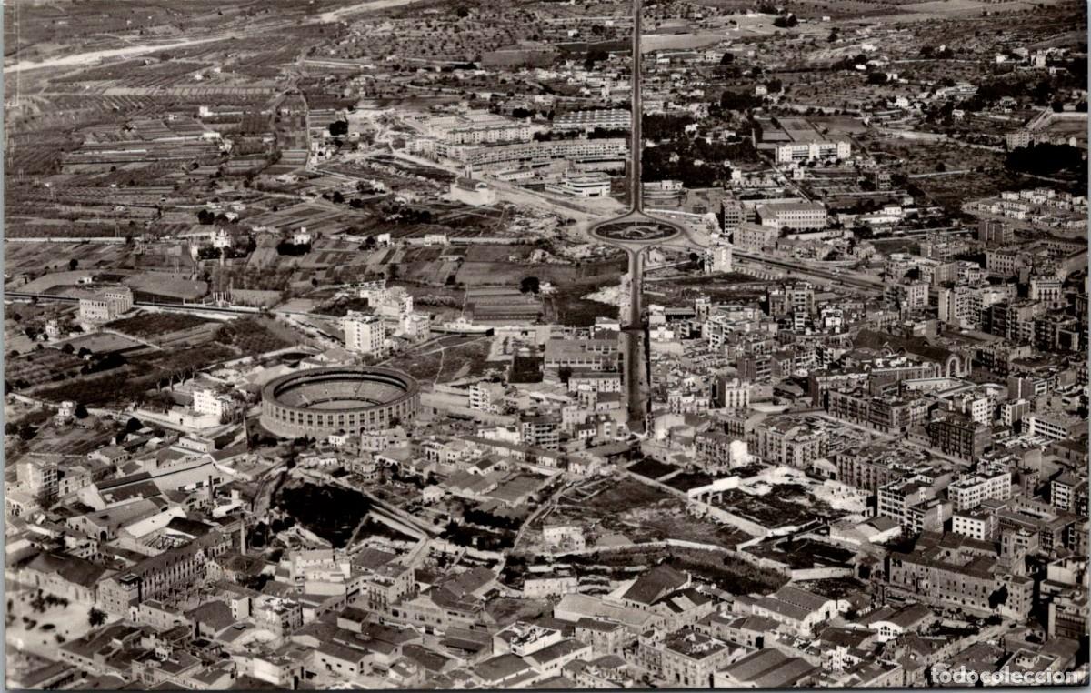 Postales: Tarragona - Vista a&eacute;rea - Foto T.A.F. n&ordm; 112 - Distribuidor: Ortiga - 140x88mm - PLaza de Toros