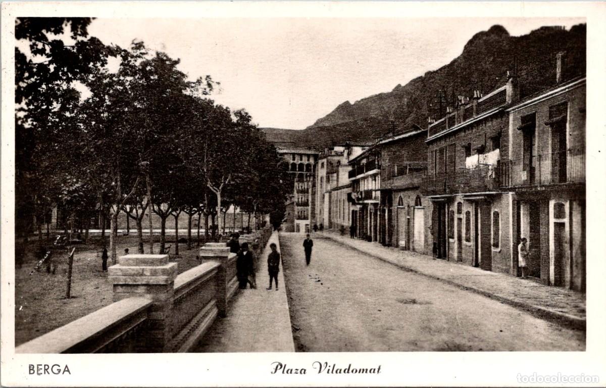 Postales: Berga - Plaza Viladomat - Fotogr&aacute;fica - Sin datos - 140x89mm