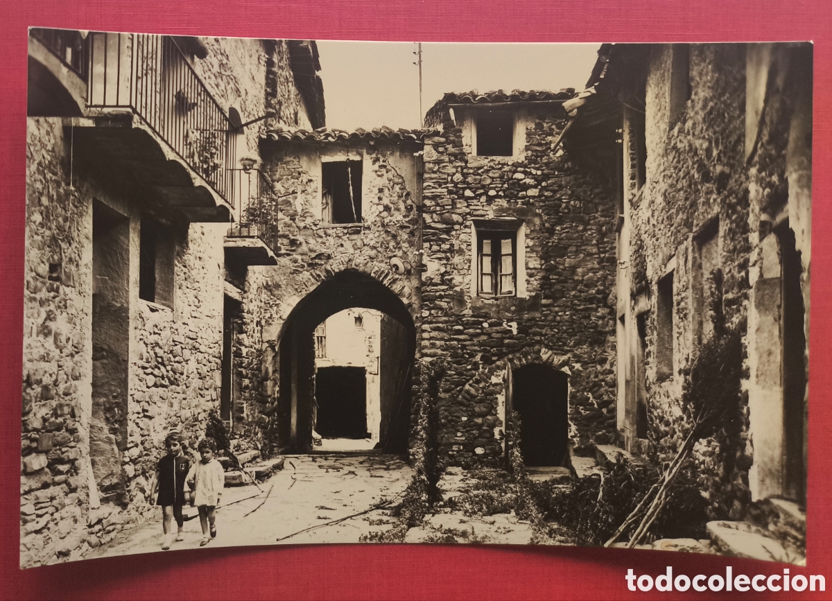 Postales: GOMBRENY CARRER DE BAIX POSTAL FOTOGR&Aacute;FICA FOT. JORI RIPOLL&Egrave;S GIRONA C. 1960