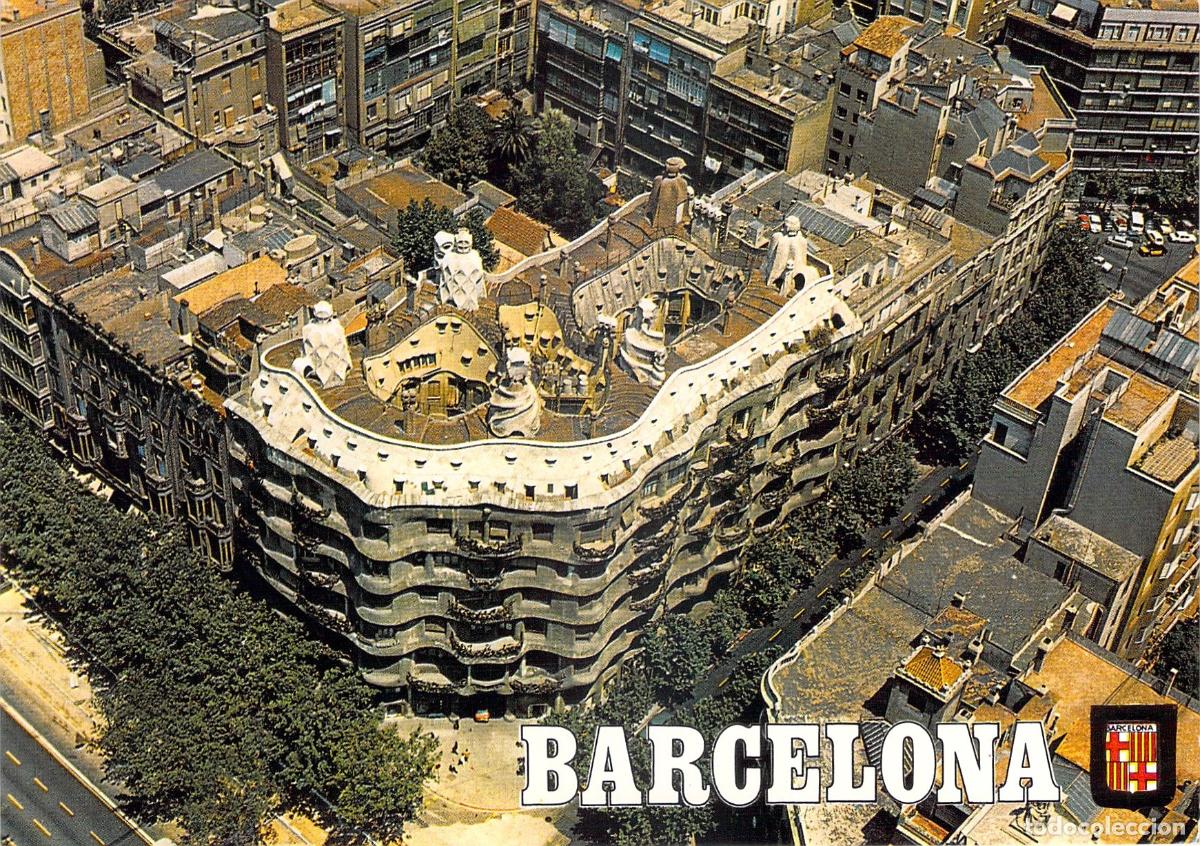 Postales: Postal de Barcelona - Vista A&eacute;rea de La Pedrera de Antoni Gaud&iacute;