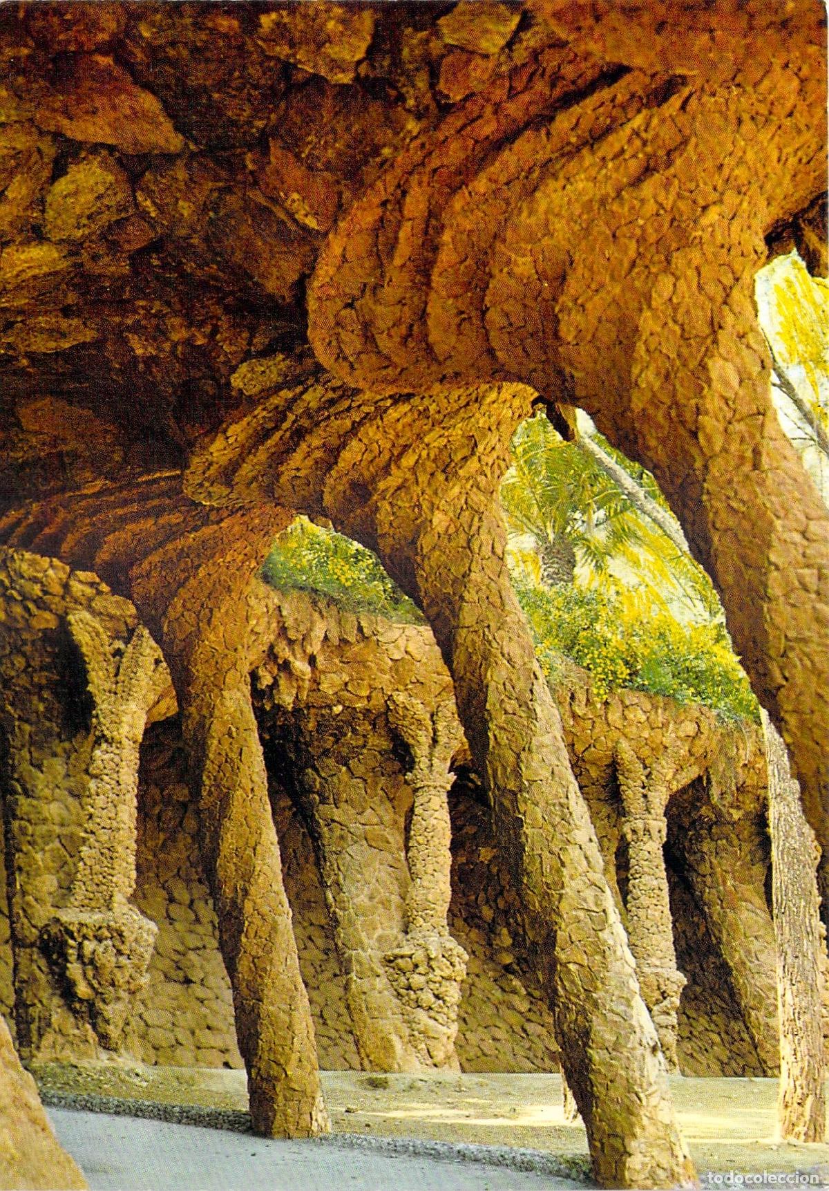 Postales: Postal del Paseo de la Lavandera en el Parque G&uuml;ell de Barcelona