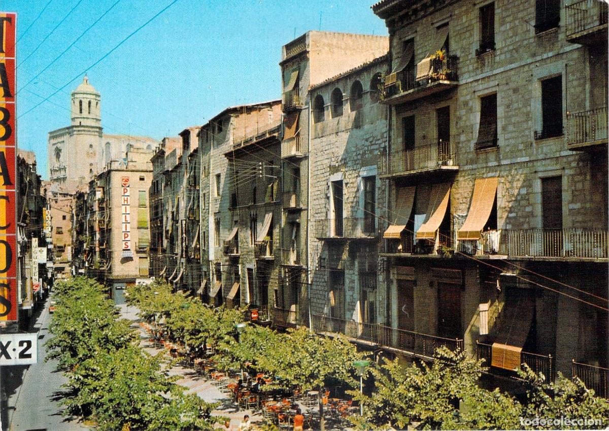 Postales: Postal de Gerona: Rambla del General&iacute;simo con Terrazas y Catedral