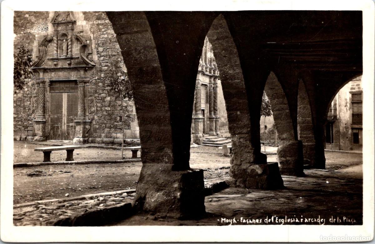Postais: Moy&agrave; - Fa&ccedil;anes de l'Esgl&eacute;sia i Arcades de la Pla&ccedil;a - Renom - 140x91mm