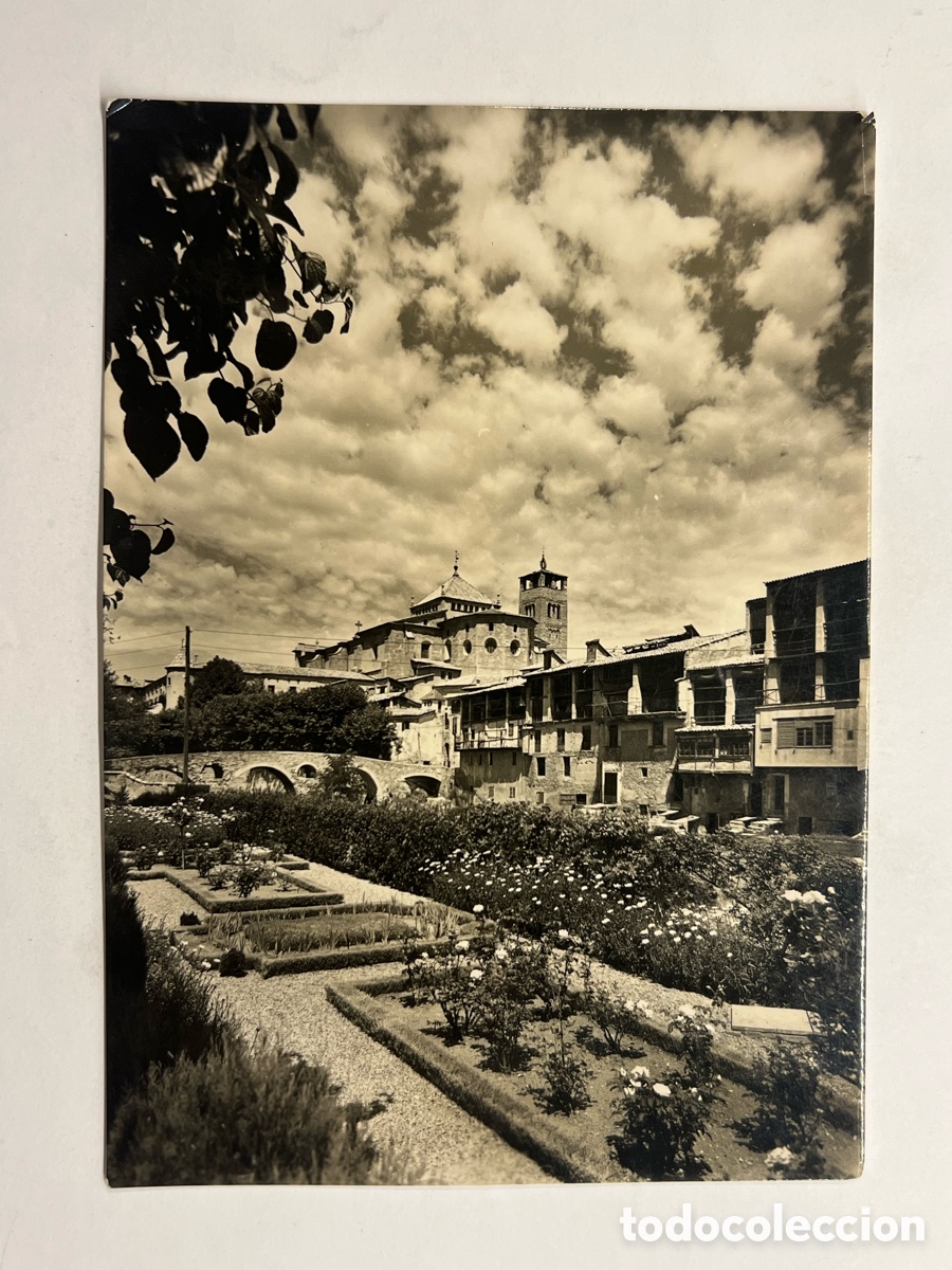 Postales: VICH (Barcelona) Postal No.4, Barrio de las Tenerias y Catedral.. Edicion L. Culi, (h.1960?)
