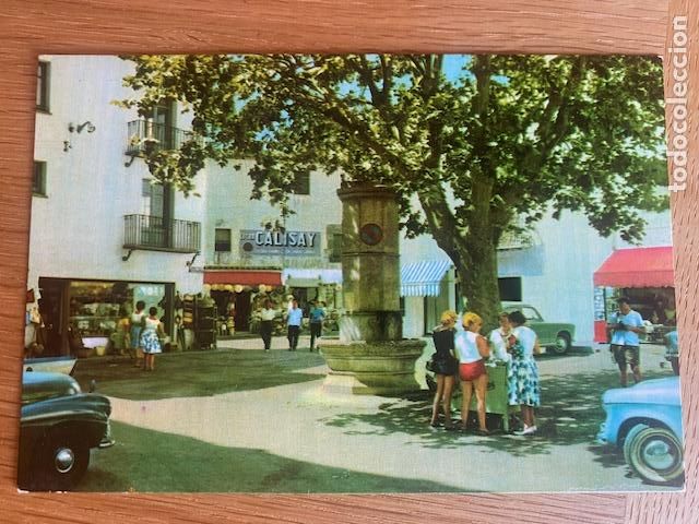 Postcards: Tossa. Costa Brava. N&ordm; 454. La Plaza con sus tiendas. Foto Ubach. Sin circular