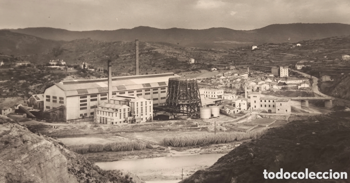 Postales: CARDONA F&Agrave;BRICA EXPLOSIUS POSTAL FOTOGR&Aacute;FICA BAG&Egrave;S BARCELONA C. 1955