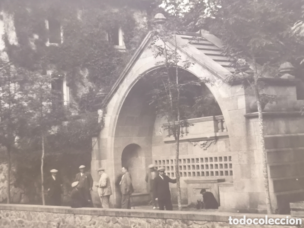 Cartes Postales: SANT HILARI SACALM FONT PICANT POSTAL FOTOGR&Aacute;FICA ED. PETIT BAZAR LA SELVA GIRONA C. 1930