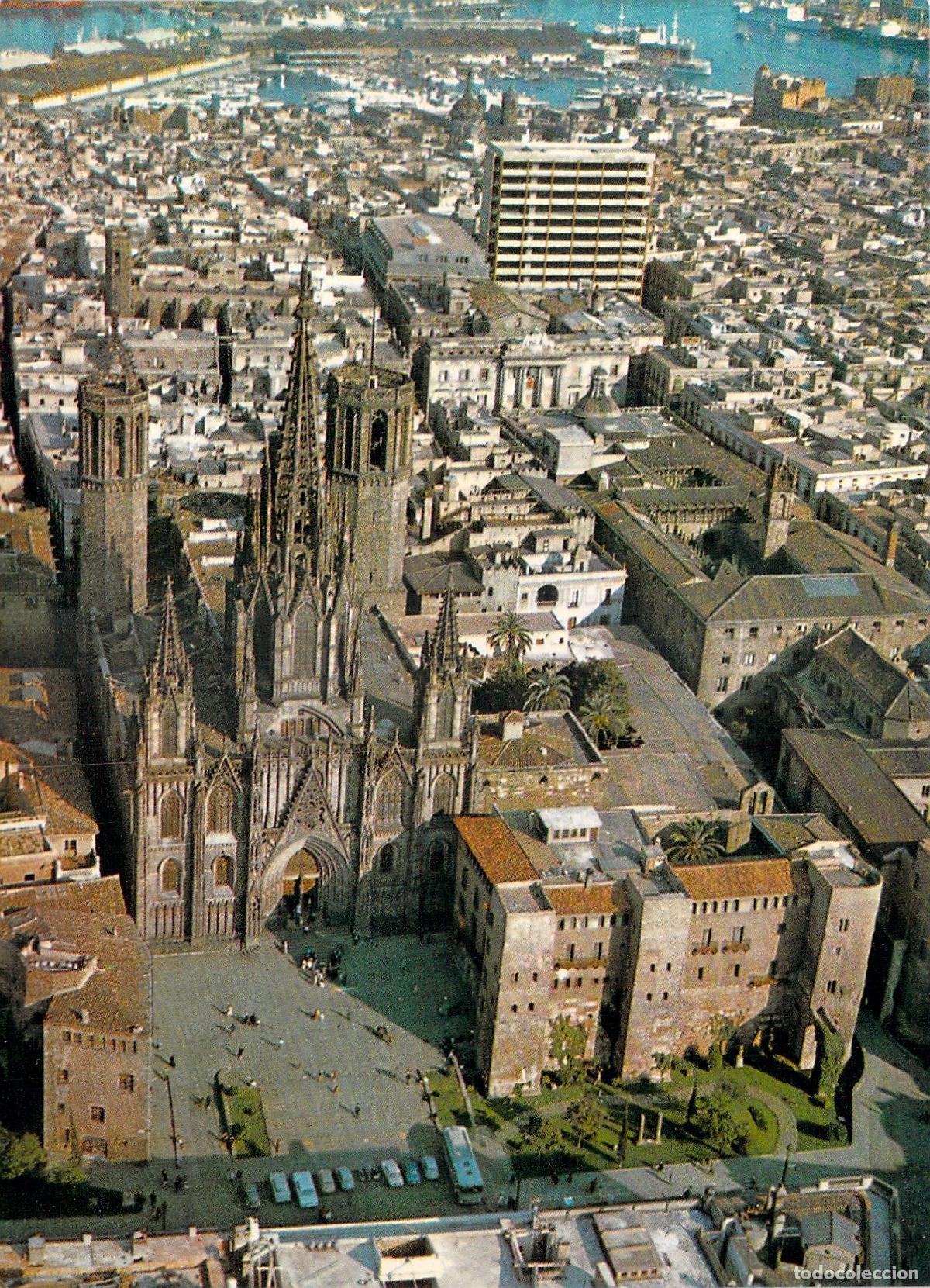 Postales: Postal de Barcelona con Catedral y Barrio G&oacute;tico