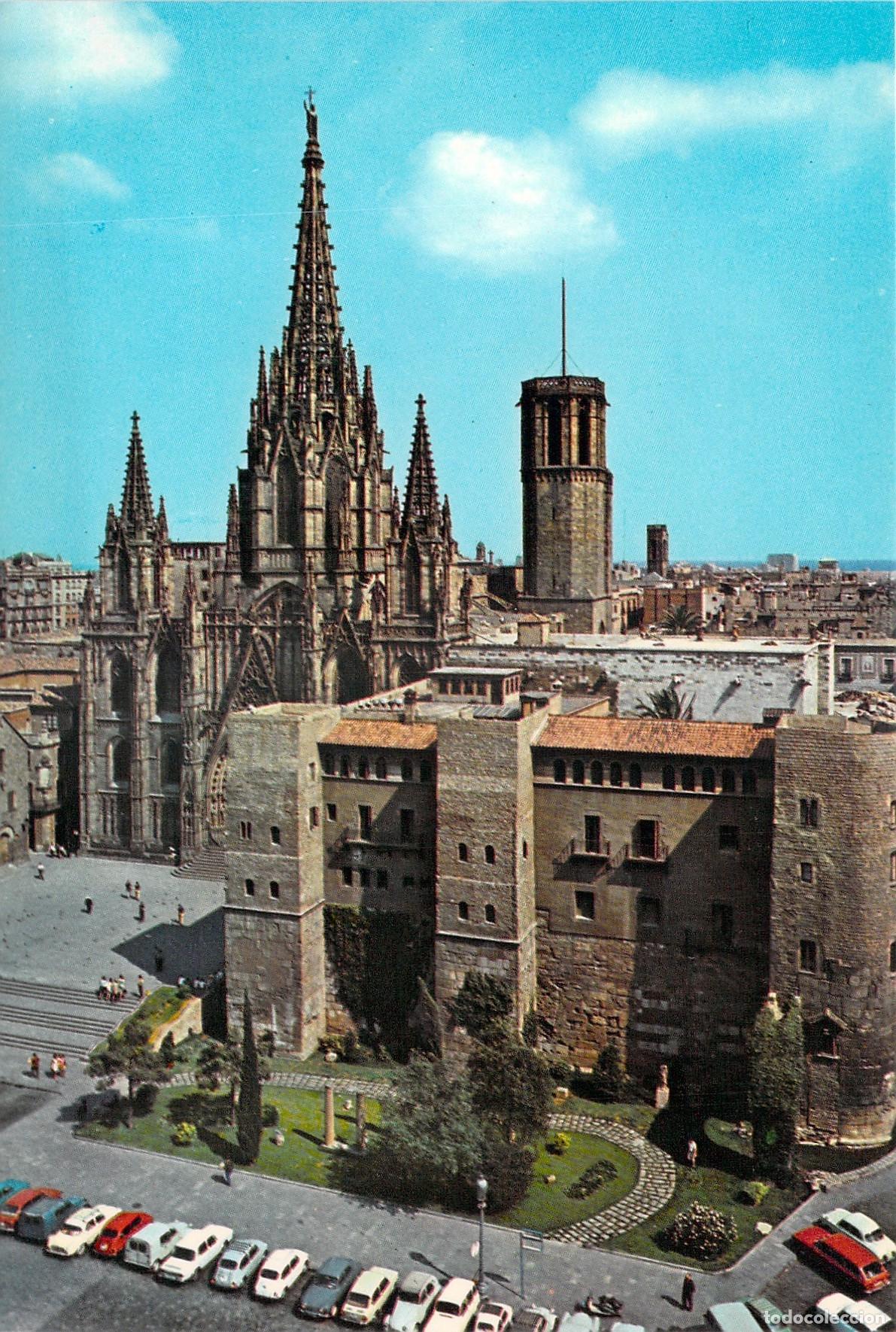 Postales: Postal de Barcelona - Vista del Barrio G&oacute;tico y la Catedral