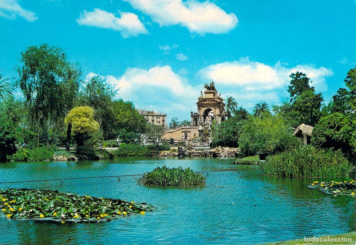 Postales: Postal de Barcelona - Jardines del Parque de la Ciudadela con Cascada