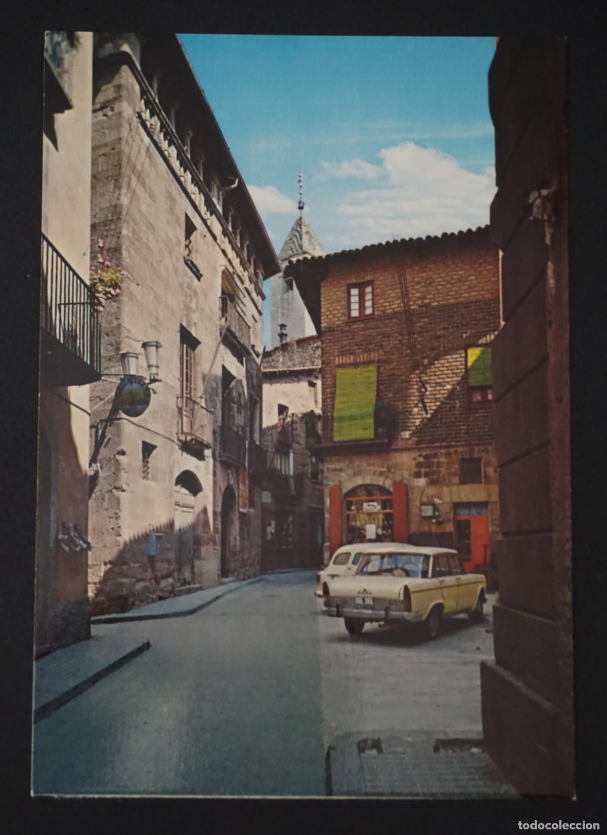 Postales: Solsona (Lleida), Pla&ccedil;a del Ajuntament, postal sin circular editada el a&ntilde;o 1968