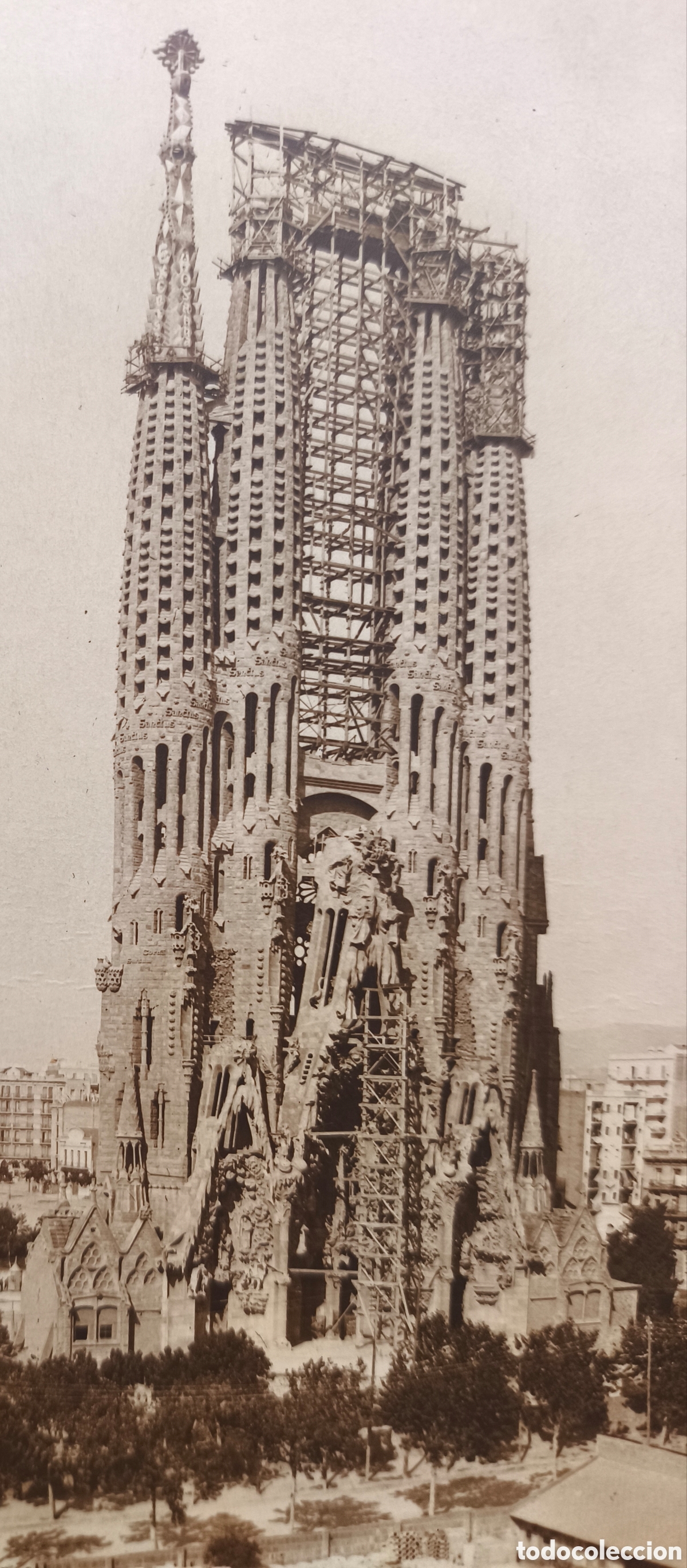 Postales: GAUD&Iacute; SAGRADA FAMILIA CONSTRUCCI&Oacute; POSTAL FOTOGR&Aacute;FICA FOTOGRAF&Iacute;A ROISIN BARCELONA C. 1920