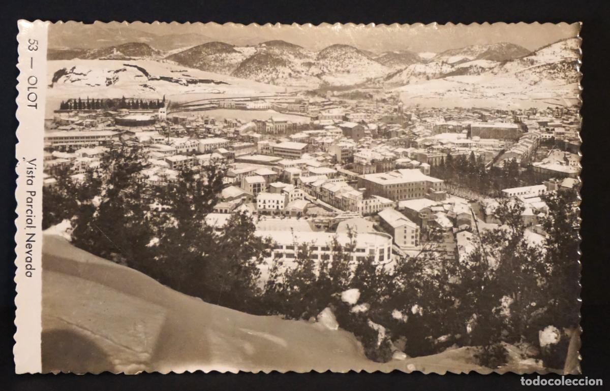 Postkarten: Olot (La Garrotxa, Girona) vista parcial nevado, antigua postal sin circular.