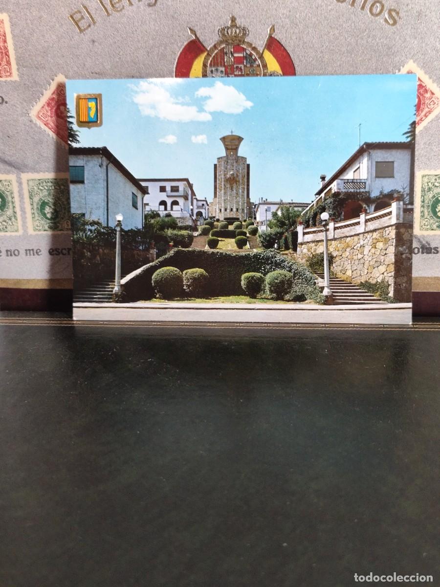 Postales: P5960 Postal Olot 2452 Iglesia y grupo de San Pedro Martir . Escudo de oro