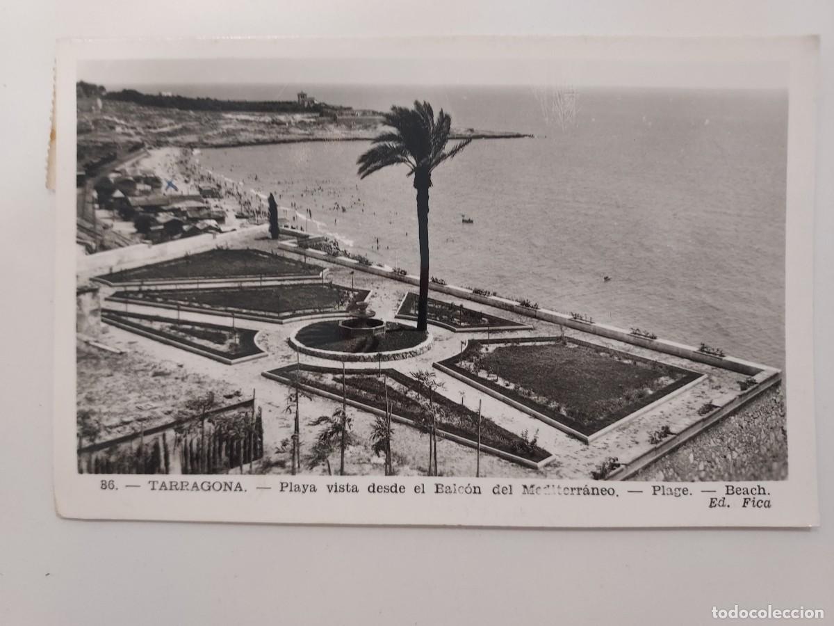 Postales: POSTAL TARRAGONA PLAYA VISTA DESDE EL BALCON DEL MEDITERRANEO. CIRCULADA 1953. ED. FICA