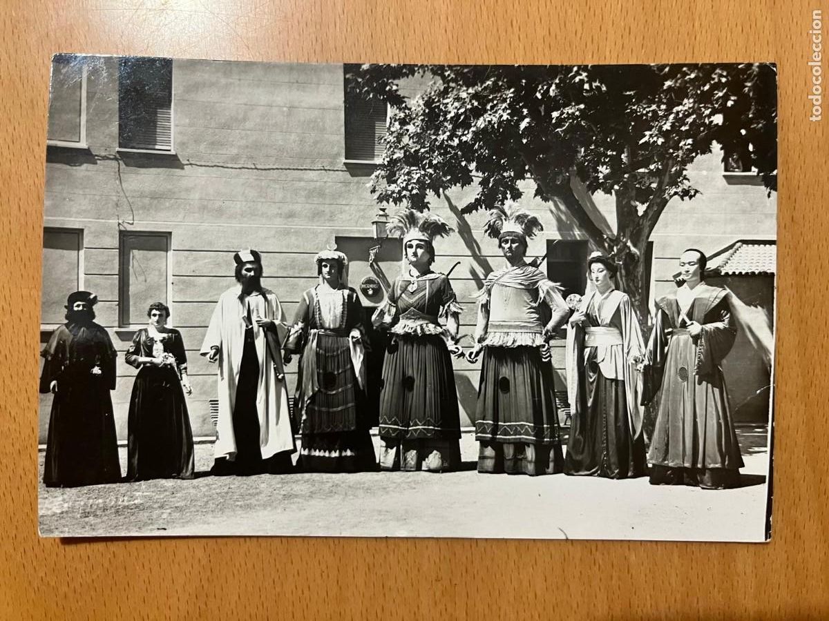 Postales: los gigantes de Reus Tarragona