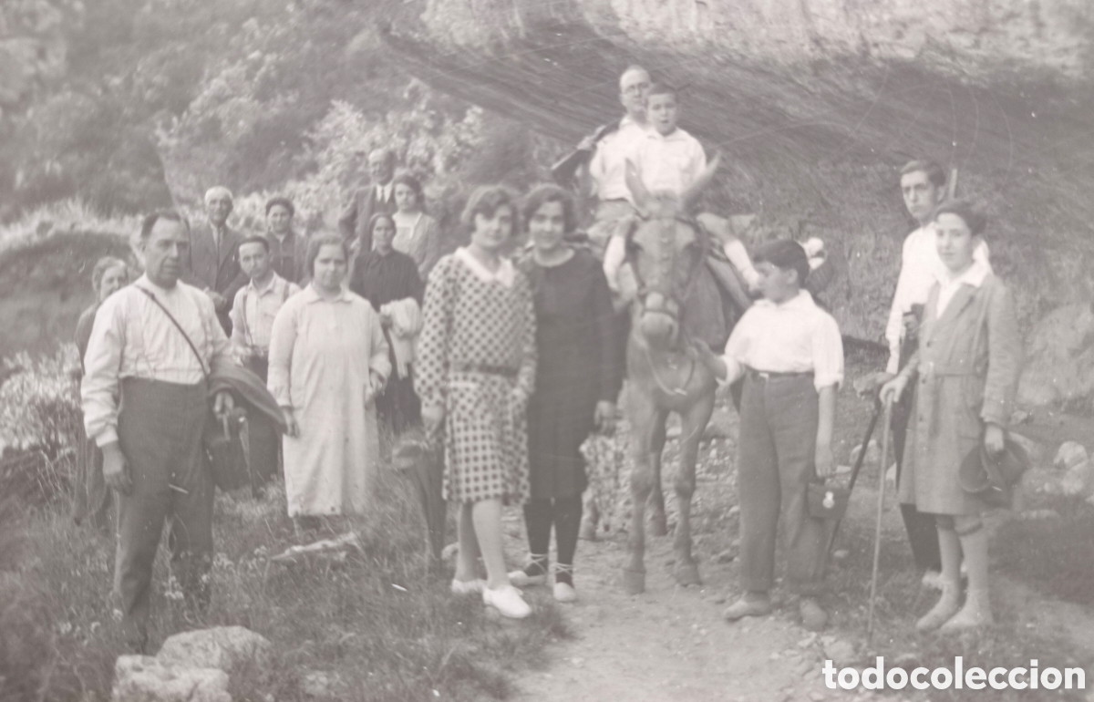 Postales: CATALUNYA EXCURSI&Oacute;N RETRATO GRUPAL LUGAR SIN IDENTIFICAR POSTAL FOTOGR&Aacute;FICA 1929