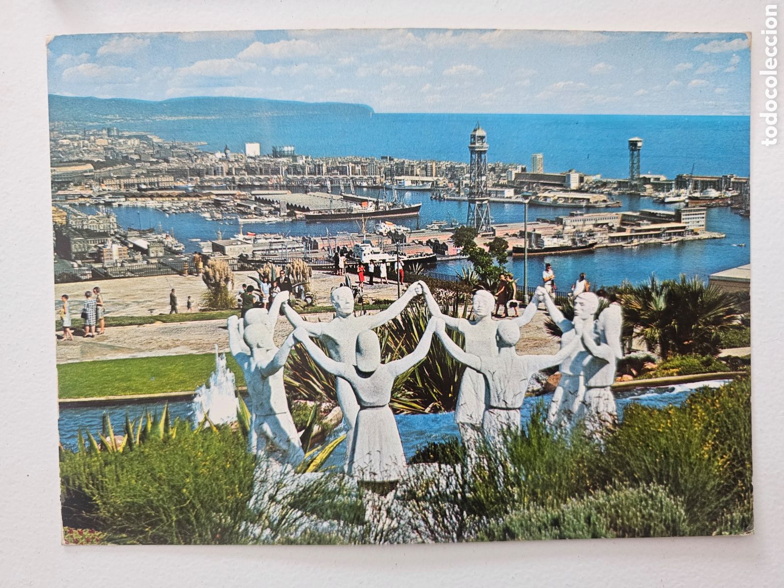 Postkarten: Postal de gran tama&ntilde;o de Barcelona n&deg;1508 Monumento a la ssrdana La bandera 1970