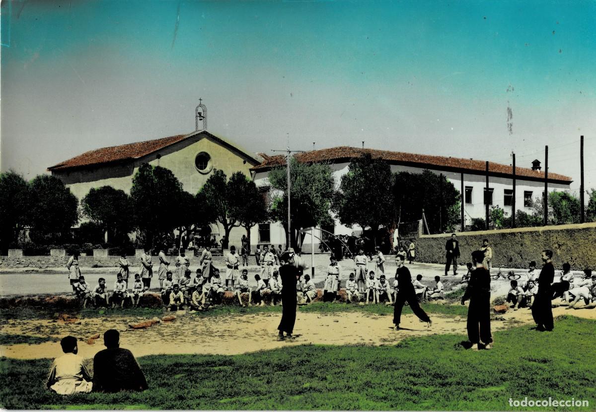Postales: POSTAL MODERNA DE CATALU&Ntilde;A. MONTBLANCH. COLEGIO DE NTRA. SRA. DE LA MERCED. P-CAT-2196
