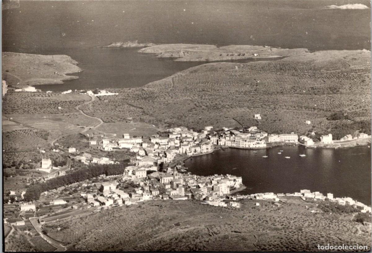 Postales: Cadaqu&eacute;s - Vista general y Port Lligat - Beascoa 208 - 149x101mm