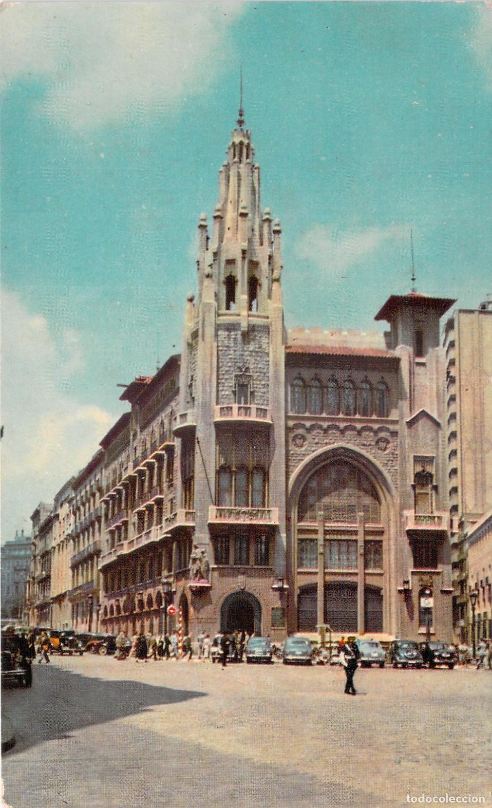 Postales: Postal de las oficinas centrales de la Caja de Pensiones en Barcelona