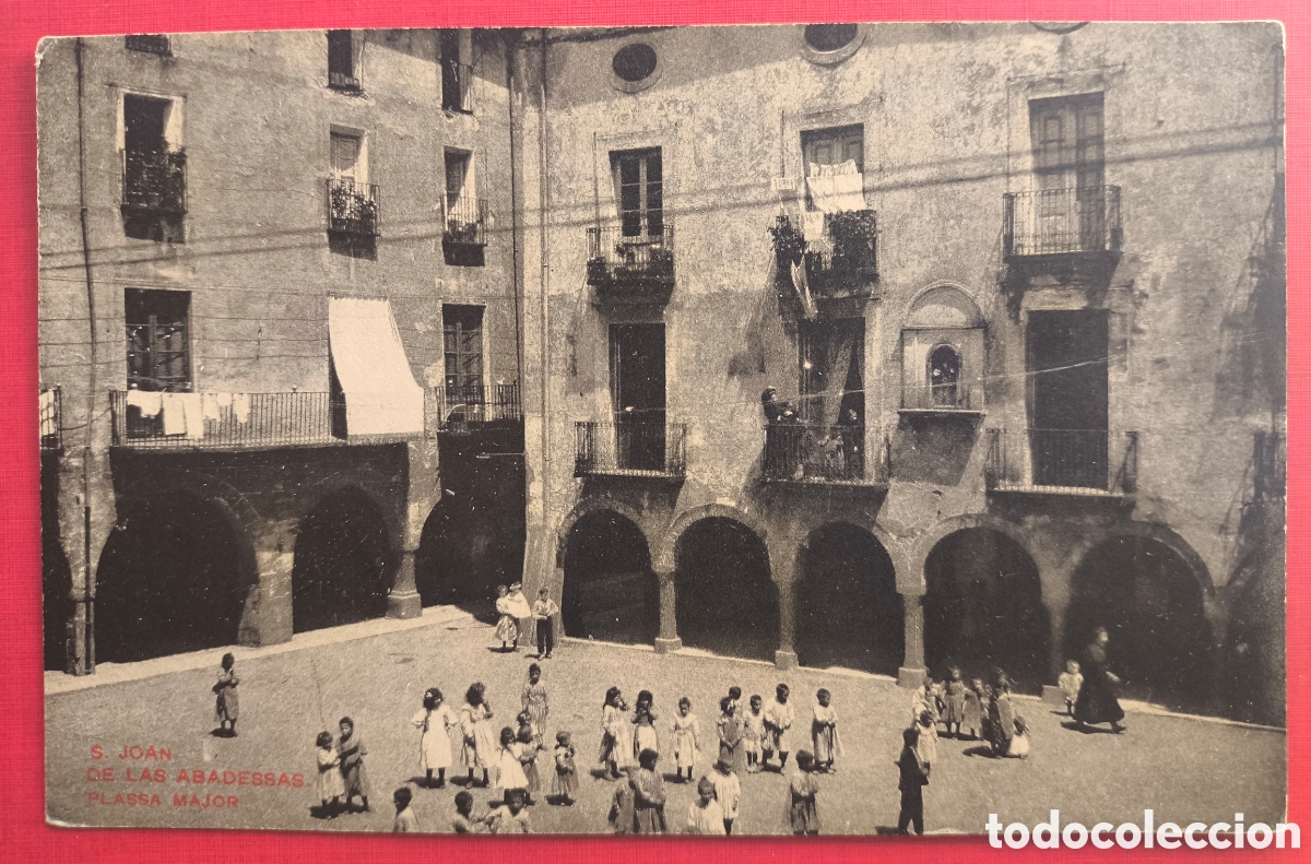 Postales: SANT JOAN DE LES ABADESSES PLA&Ccedil;A MAJOR POSTAL ANIMADA CIRCULADA FOTOTIPIA