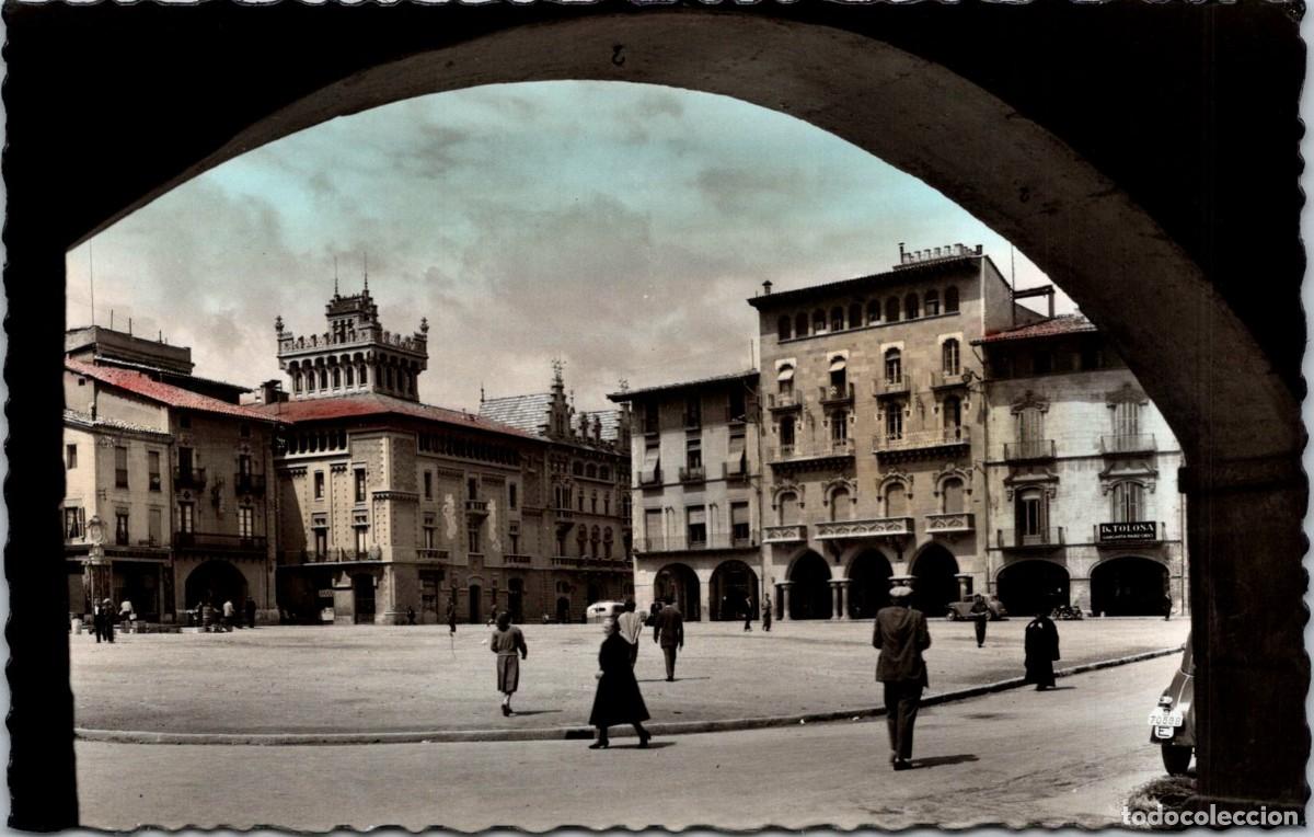 Postales: Vich - Plaza del Caudillo - Garcia Garrabella 11 - Coloreada - 138x88mm