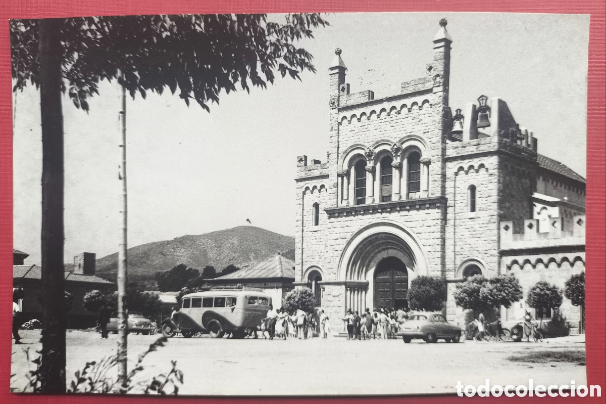 Postales: CASTELLDEFELS ESGL&Eacute;SIA MARE DE D&Eacute;U DE LA SALUT POSTAL FOTOGR&Aacute;FICA FOTOGRAF&Iacute;A ARXIU CUY&Aacute;S C. 1955