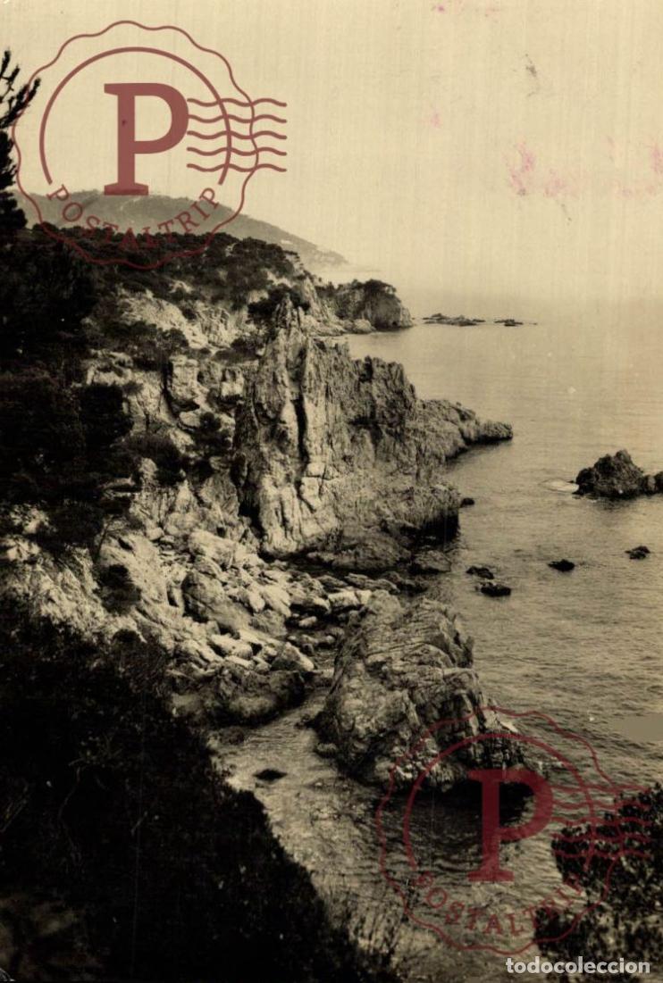 Postales: GERONA. GIRONA. Costa Brava, Acantilados. CATALU&Ntilde;A - ESPA&Ntilde;A. Postal Fotogr&aacute;fica. R.P.P.C.