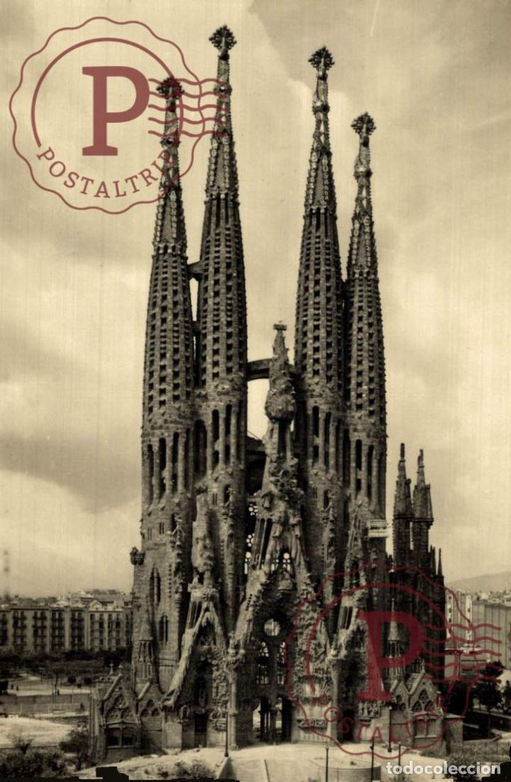 Postales: BARCELONA. Templo De La Sagrada Familia. CATALU&Ntilde;A - ESPA&Ntilde;A. Postal Fotogr&aacute;fica. R.P.P.C.