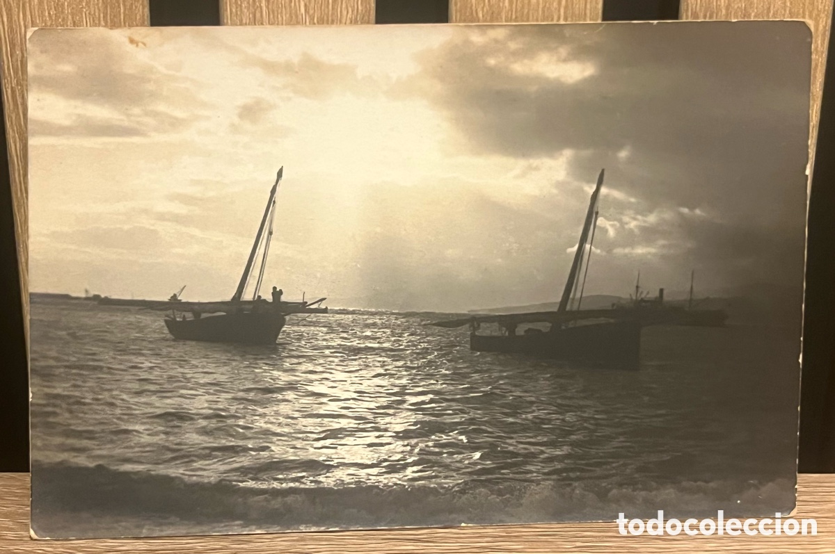 Postales: POSTAL FOTOGRAFICA: PLAYA DE PALAM&Oacute;S CON BARCOS. A&Ntilde;OS 20