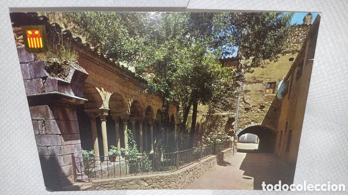 Postales: Brenda Girona claustro rom&aacute;nico de siglo once