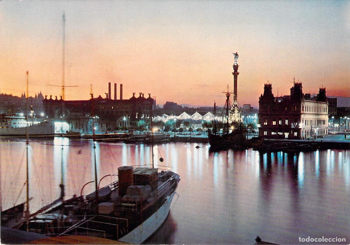 Postales: Postal de Barcelona atardecer en el puerto con monumento a Col&oacute;n